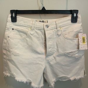 x We The Free Makai Cutoff Short in Bright White
Free People